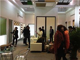 金鳳凰窗簾品種多樣，是不錯(cuò)的選擇！